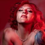 Mar&iacute;a Bonobo publica &ldquo;Al Un&iacute;sono&rdquo;su primer disco en vivo.